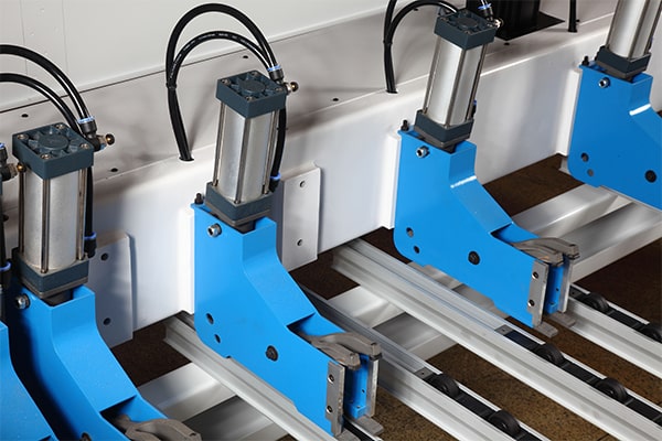 新型夾板裝置 新型夾板裝置